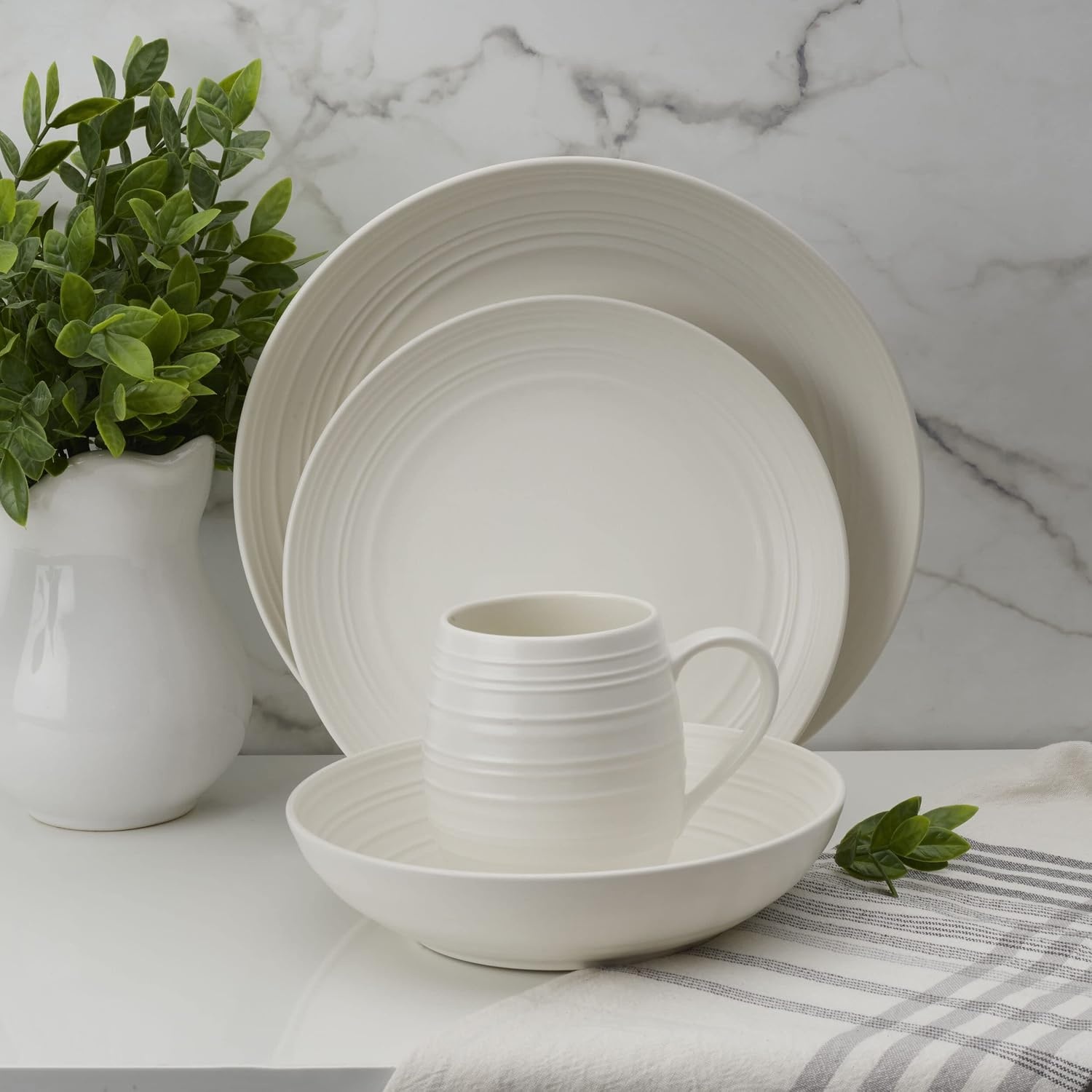 Mikasa Swirl Coupe 4 Piece Place Setting, Service For 1, White(4 Piece) - view 5