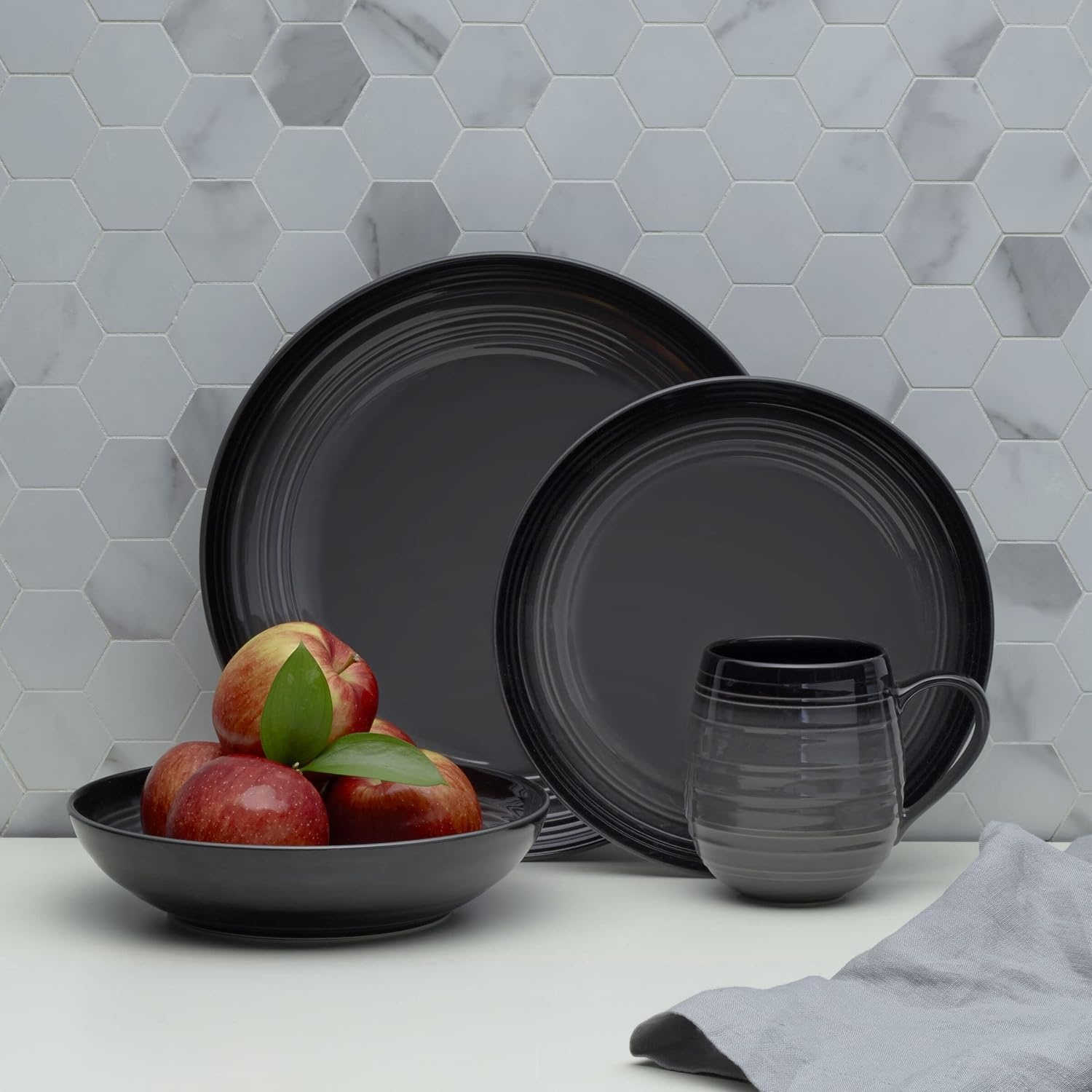 Mikasa Swirl Coupe Black 4 Piece Place Setting, Service For 1, Graphite Ombre