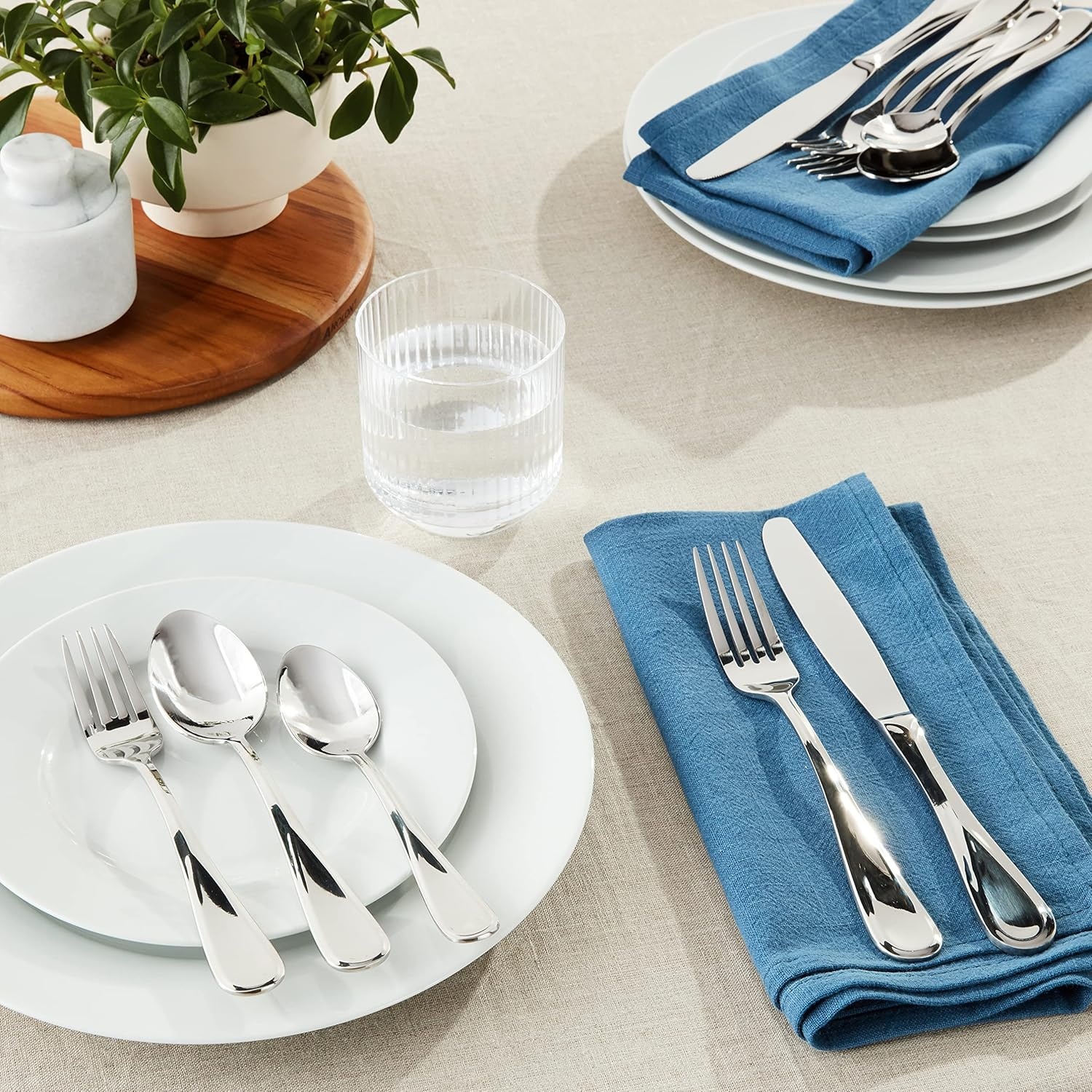 Mikasa Bravo 18/10 Stainless Steel 6-Piece Serving Set – Serving Spoons, Fork, Pie Server, Gravy Ladle – Polished Silverware Flatware Serveware(20 Piece Set)